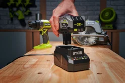 Batteri + Laddare Ryobi ONE+ RC18120B-140X 4Ah 18V
