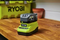 Batteriladdare Ryobi RC18120A