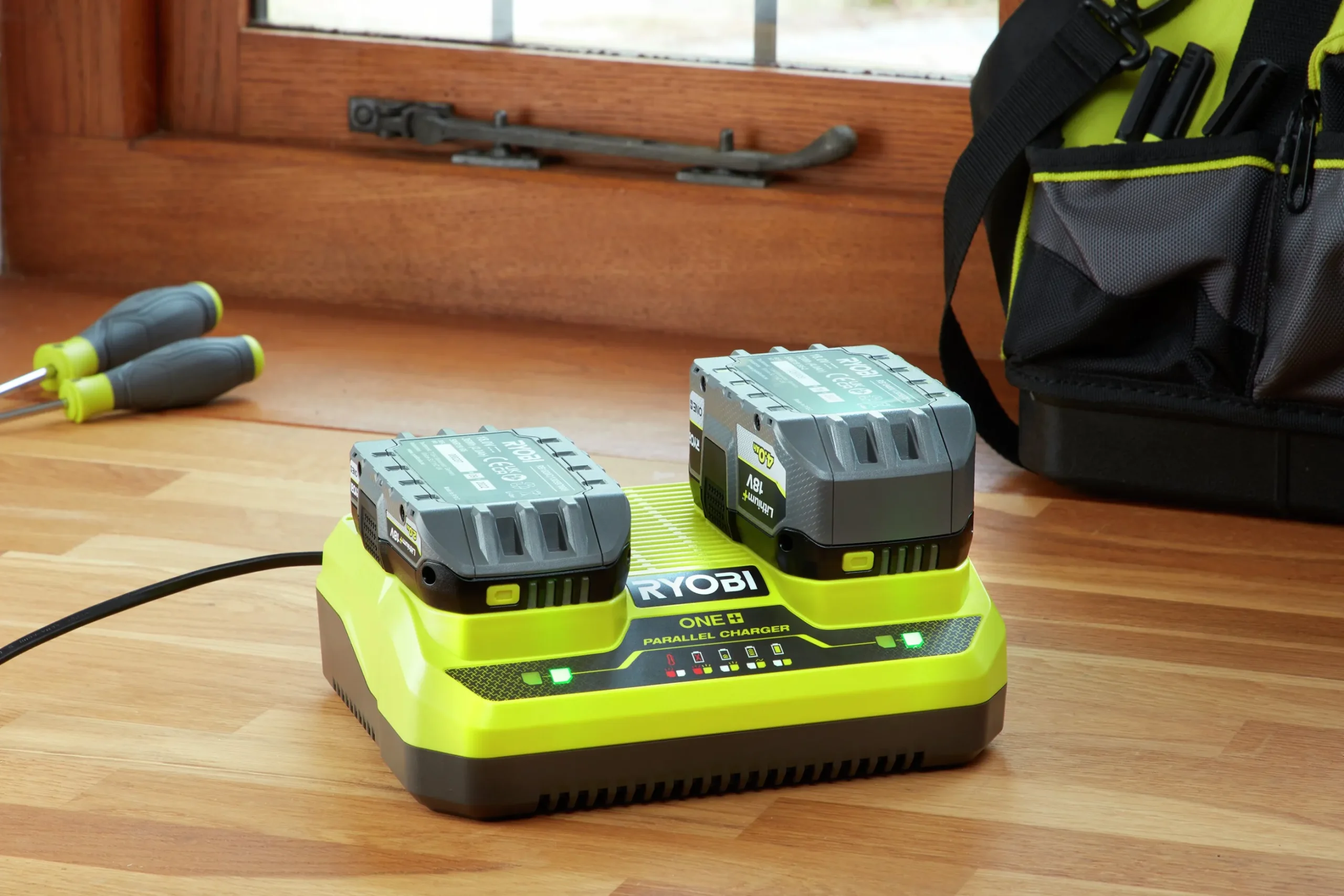 Laddare Ryobi Dubbel RC18240 ONE+ 18V