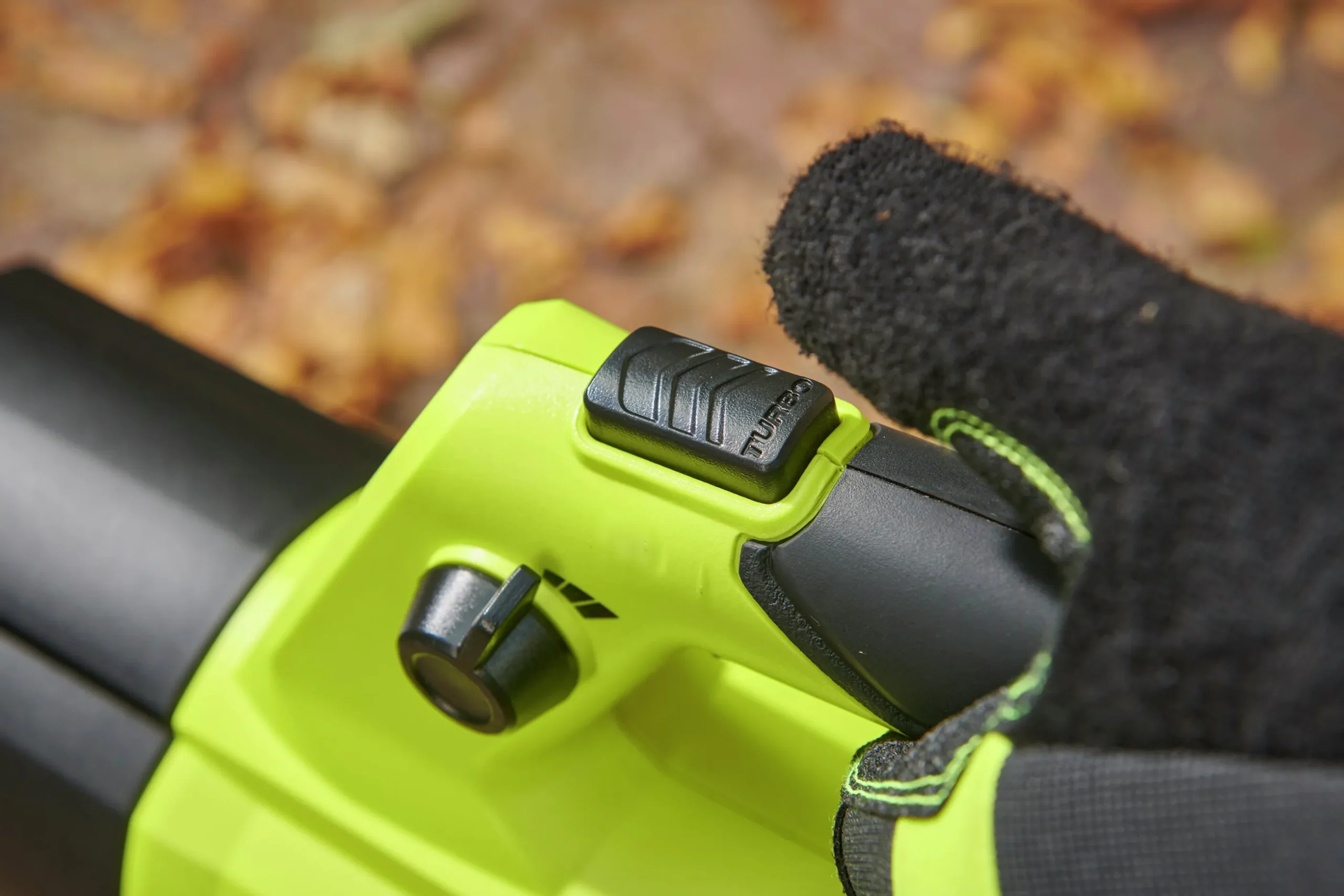 Lövblås Ryobi ONE+ Whisper RY18BLXD 18V (exkl batteri)