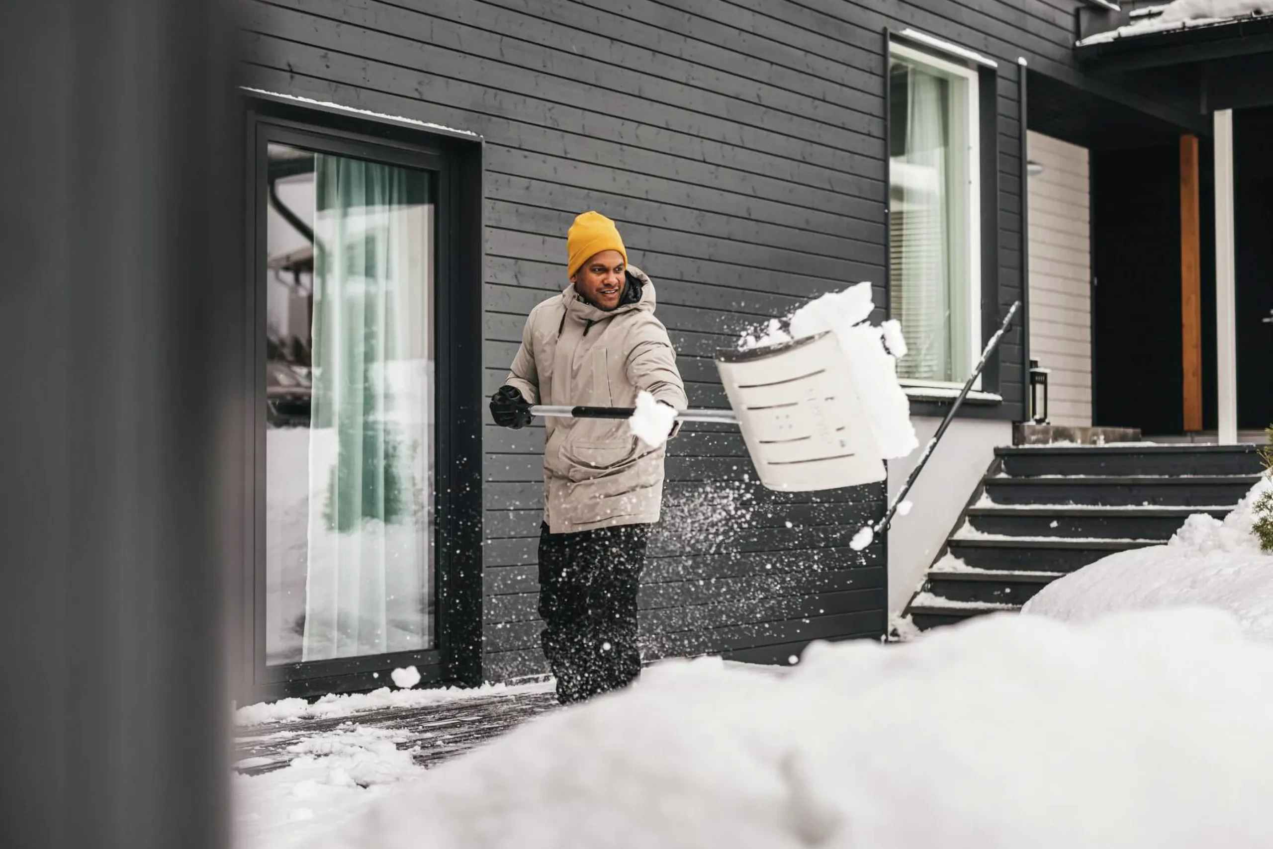 Snöskyffel Fiskars Aluminium Långt skaft