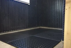 Stallmatta Ecorub Profarma Tile 20mm 100x100cm