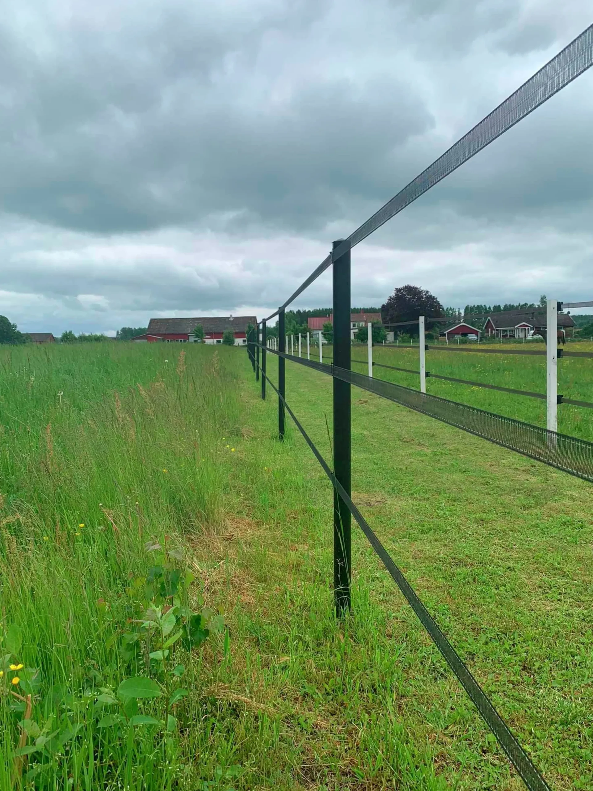 Stängselstolpe EquiSafe rund plast 65mm 1,8m (hemleverans)