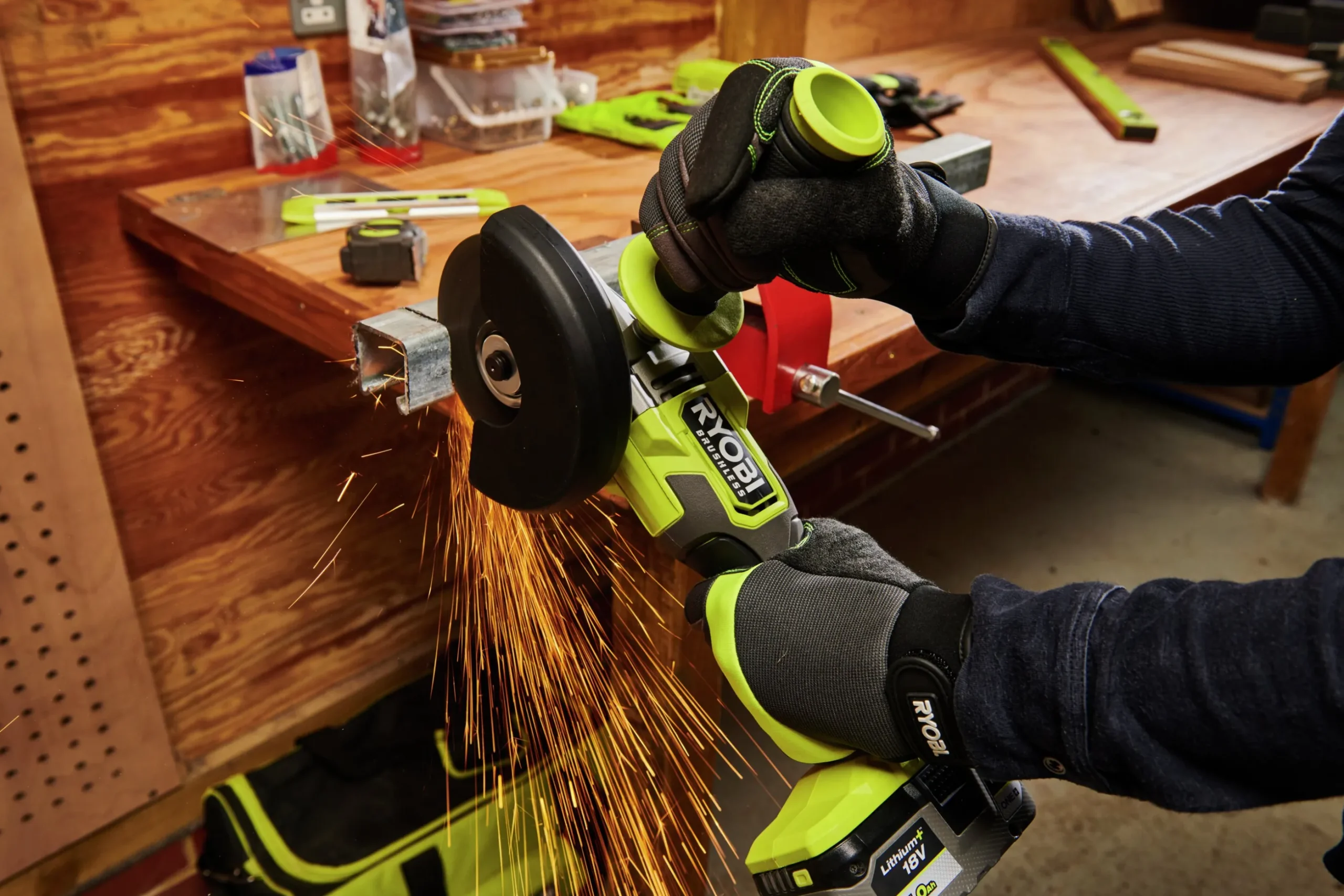 Vinkelslip Ryobi ONE+ RAG18BL-0 18V (exkl batteri)