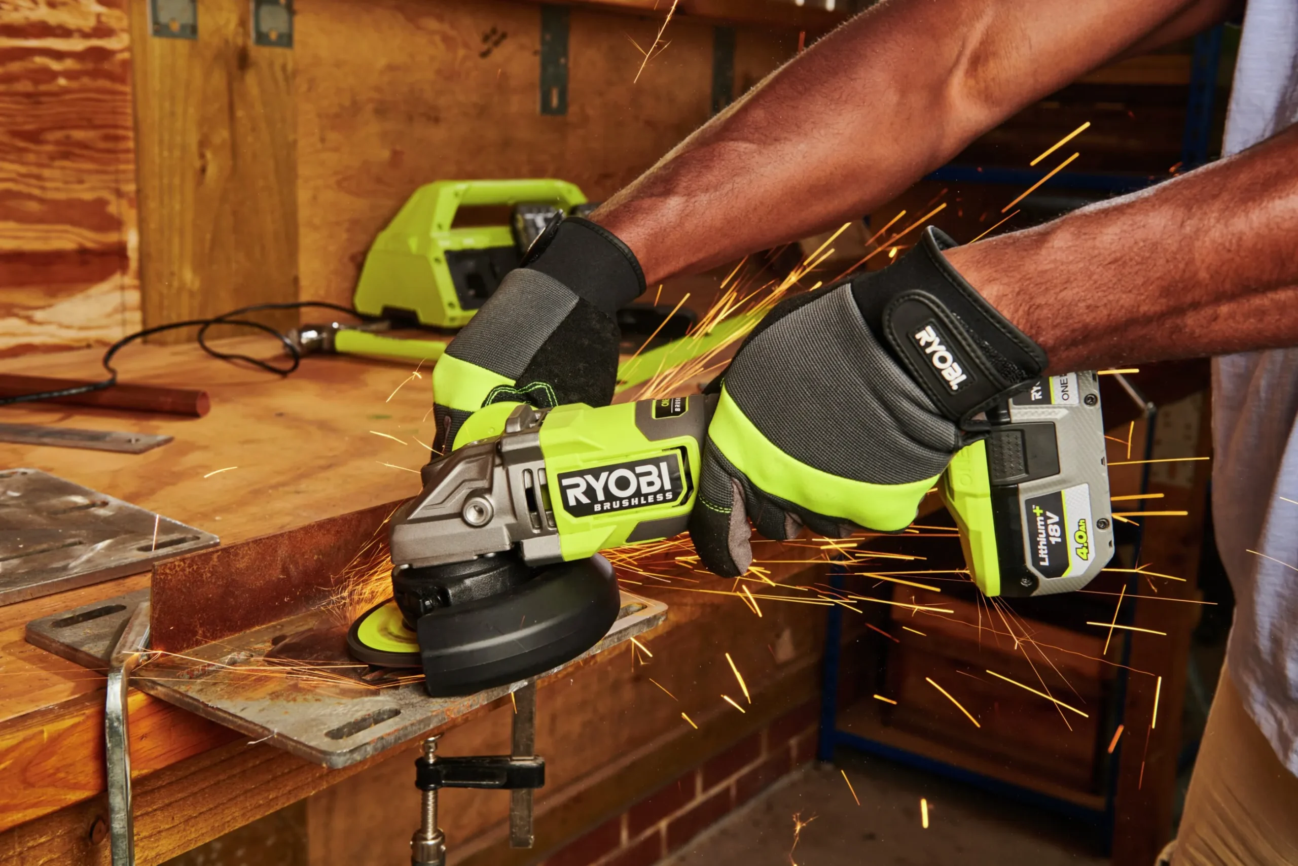 Vinkelslip Ryobi ONE+ RAG18BL-0 18V (exkl batteri)