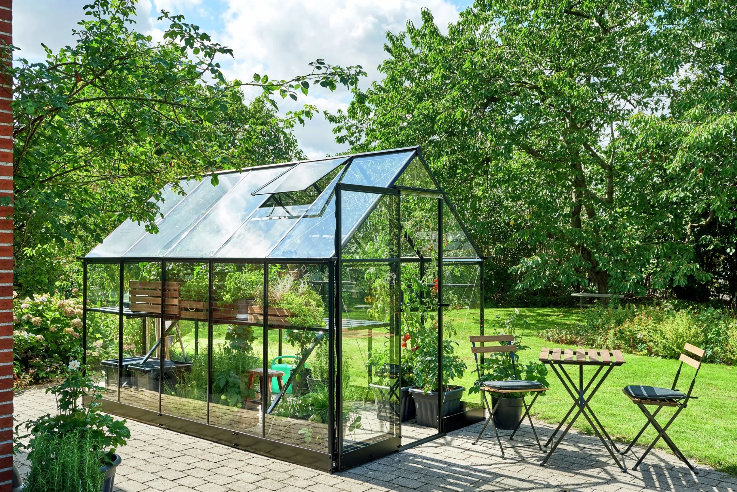 Växthus+Sockel Halls Qube 610 Svart 6,4m²